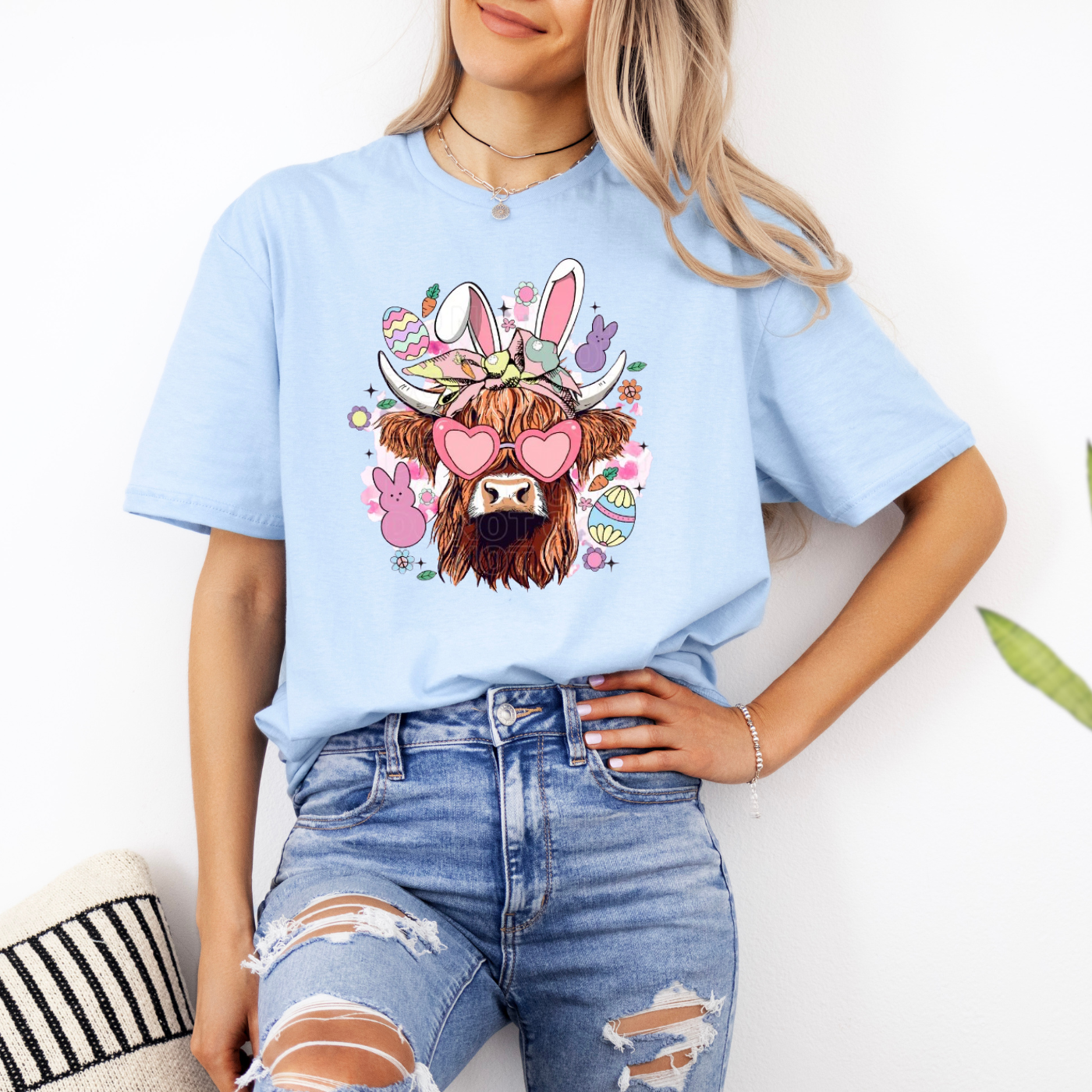 Highland Cow Easter Graphic Tee